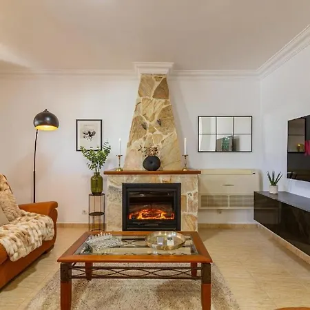Villa Hills Private *